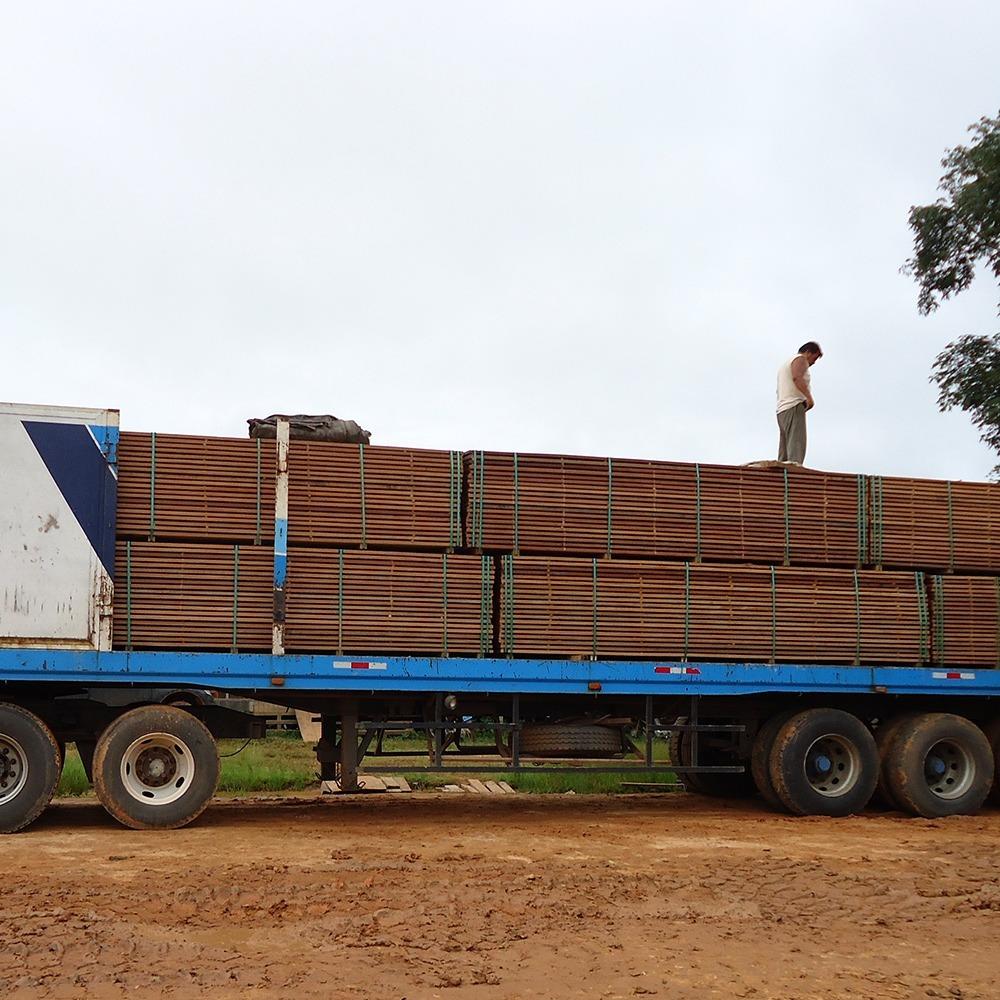 Wood Delivery Van den Berg Hardhout