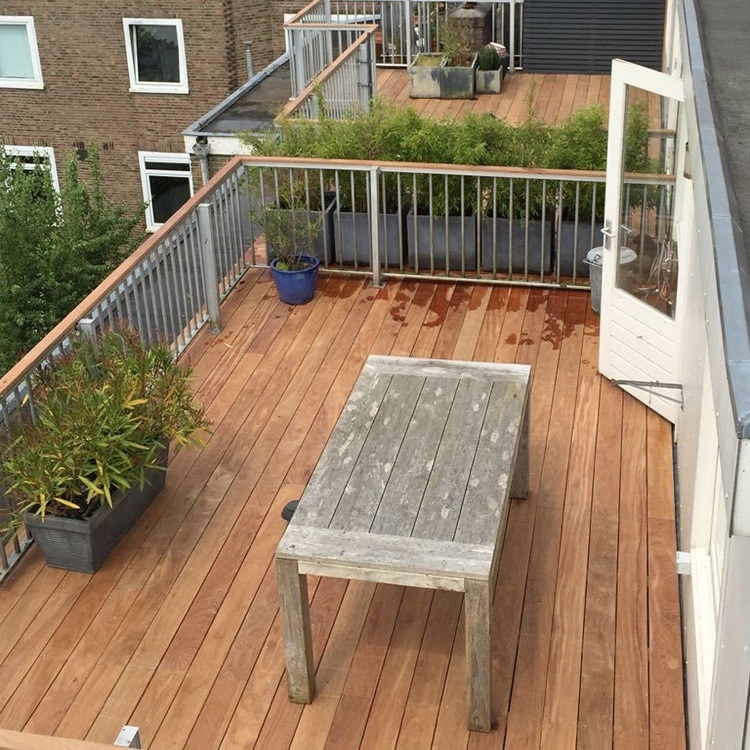 Wooden Roof Terrace Van den Berg Hardhout