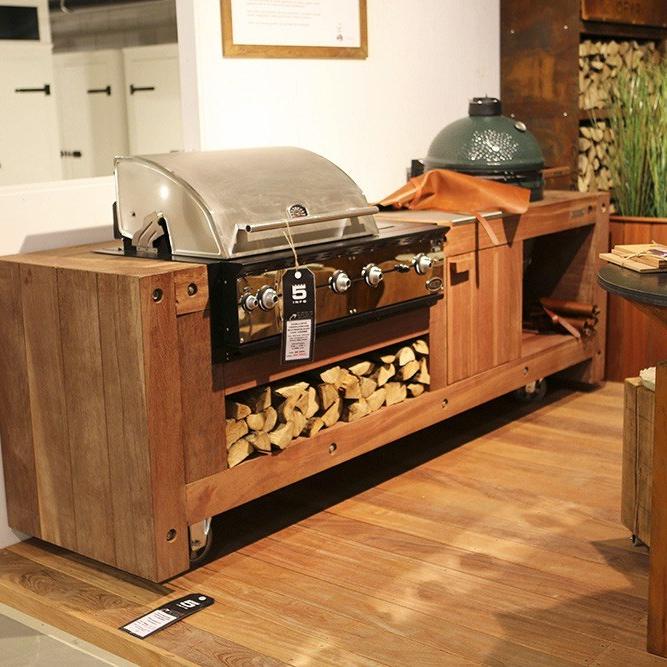 Houten showroom vloer