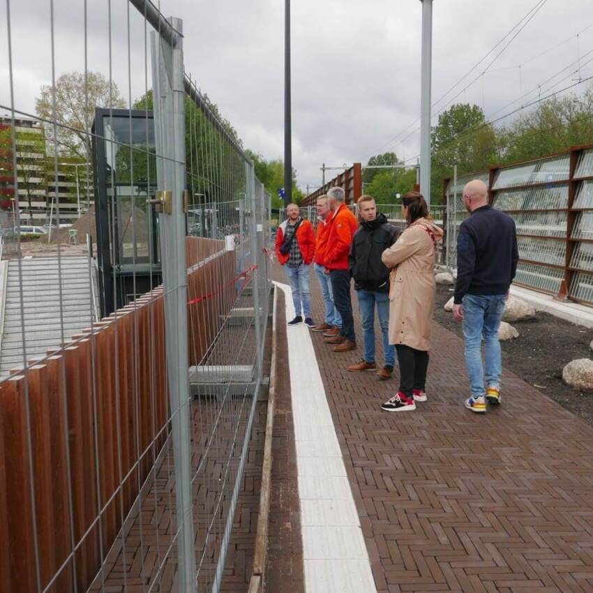 Bezoek bij treinviaduct Diemen