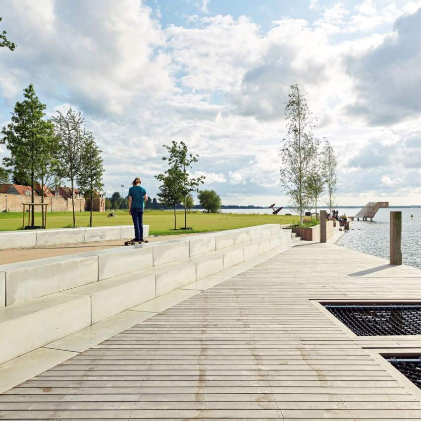 Boulevard De Wijde Wellen van diverse FSC houtsoorten