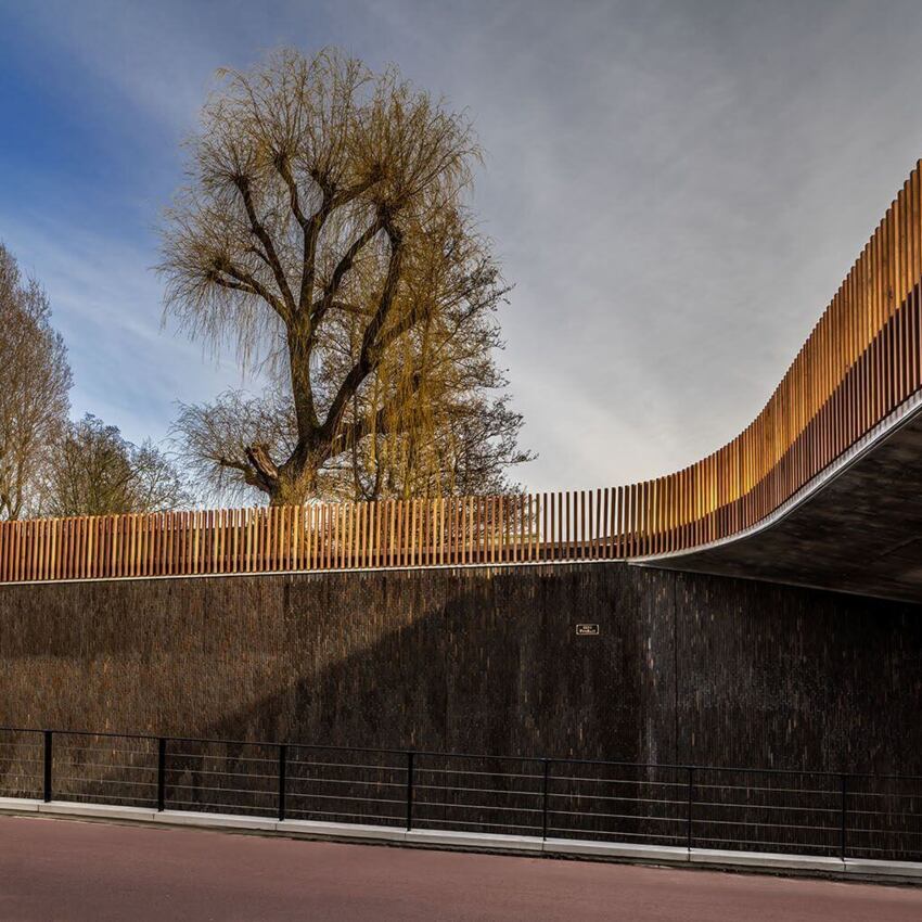 FSC®-gecertificeerd  Jatoba in de openbare ruimte