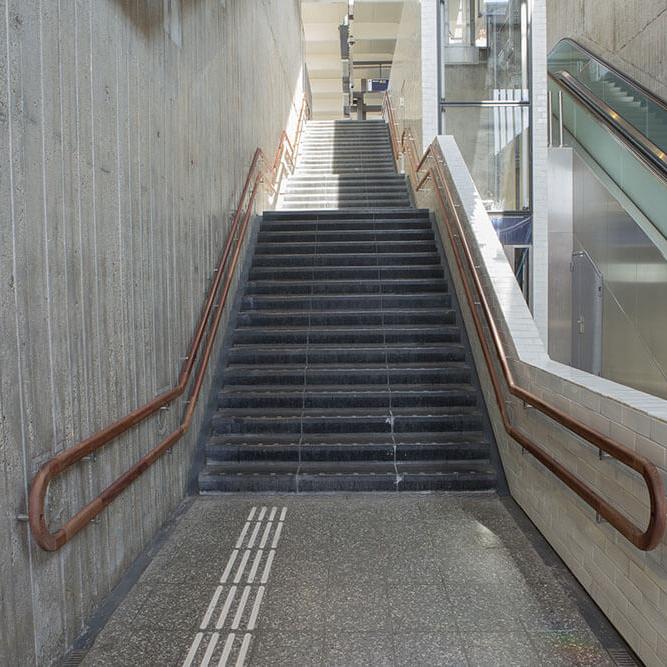 FSC Muirapiranga Hout Trapleuning Vooraanzicht