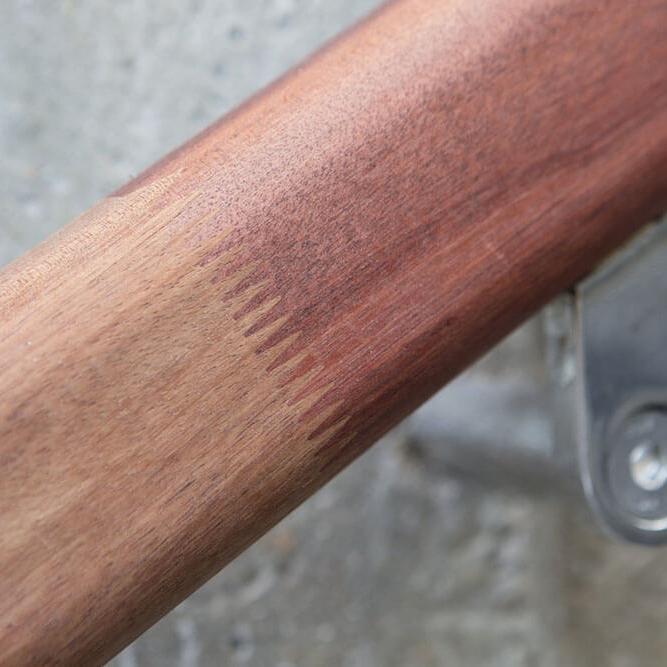 Duurzaam Tropisch Hout voor Trapleuning met Details