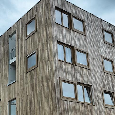 Gevelbekleding met onbehandeld Timborana hout