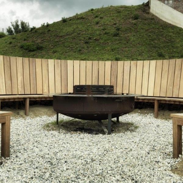 Fort waterlinie bank gemaakt van duurzaam Cumaru hardhout