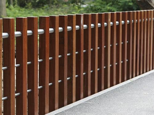 Nicolaasbrug wooden bridge railing (The Netherlands)