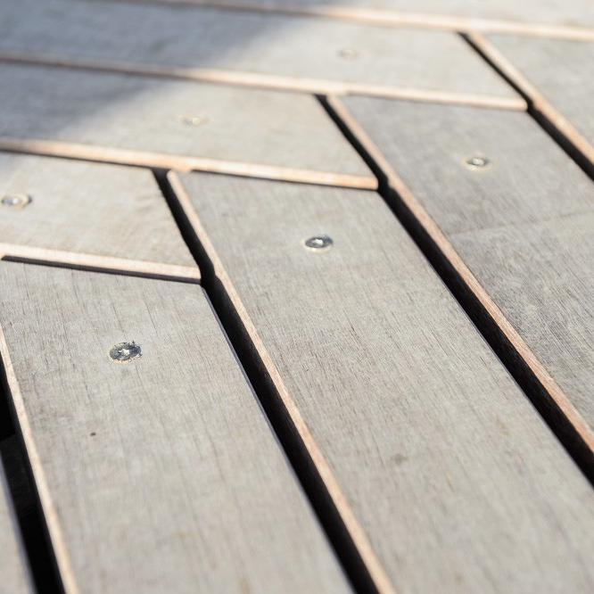 Decking with Massaranduba wood.